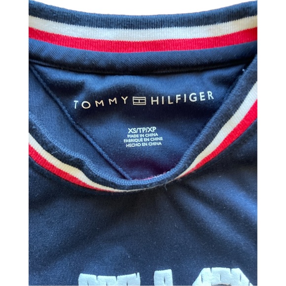 Tommy Hilfiger top size xxs in EUC . - Picture 3 of 5